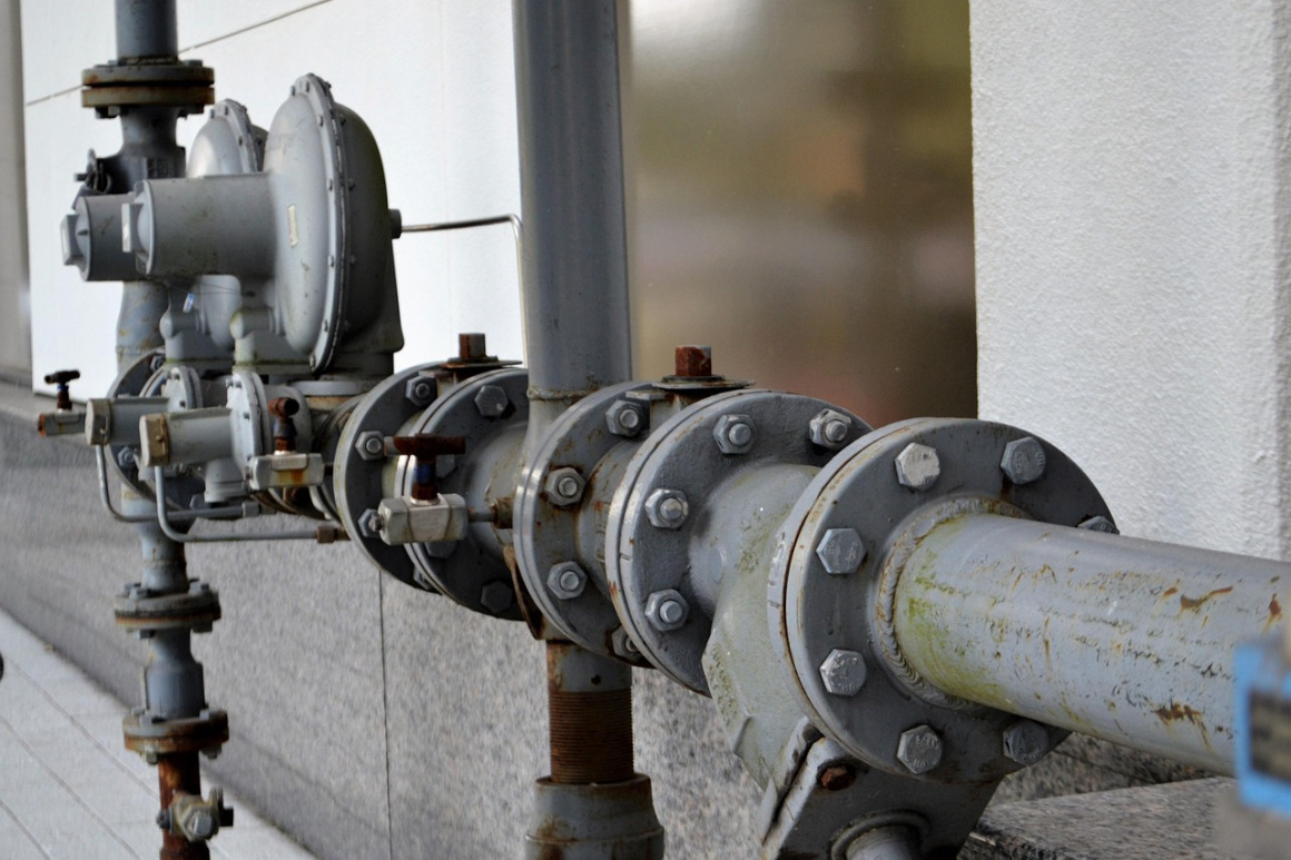 industrial gas cylinders storage